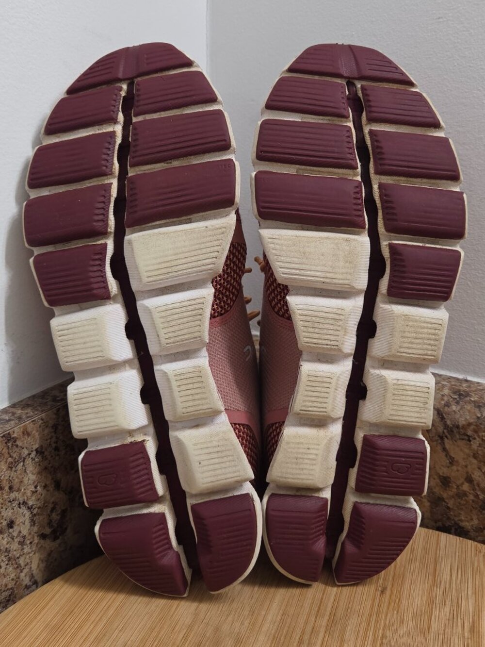 On Cloud Running Womens Running Shoes Sneakers Size 7.5 - Picture 8 of 9